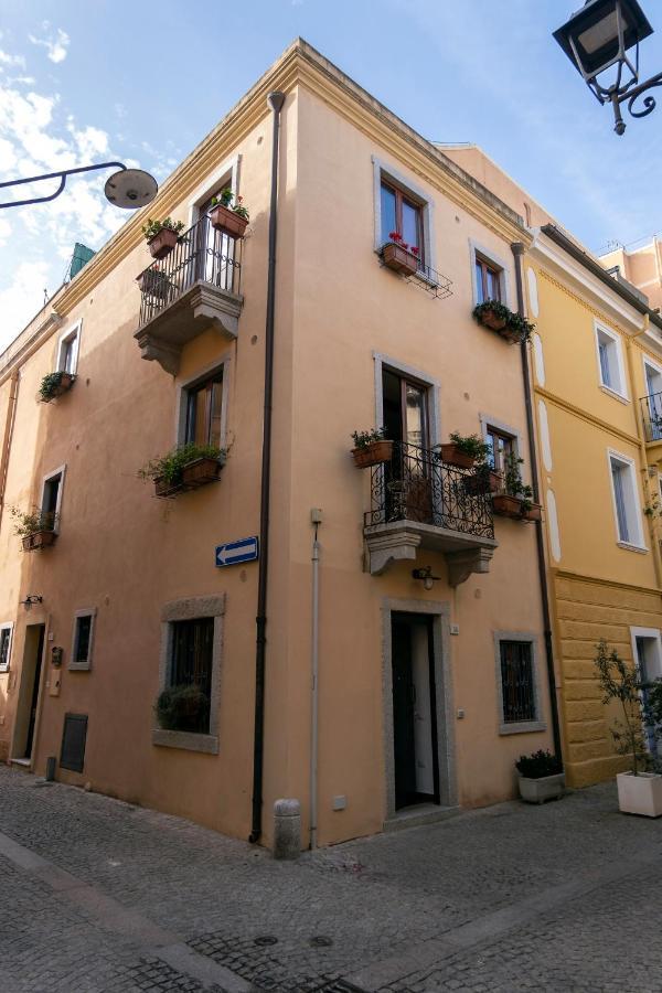 Hotel Amsicora 8 LT Olbia Exterior foto