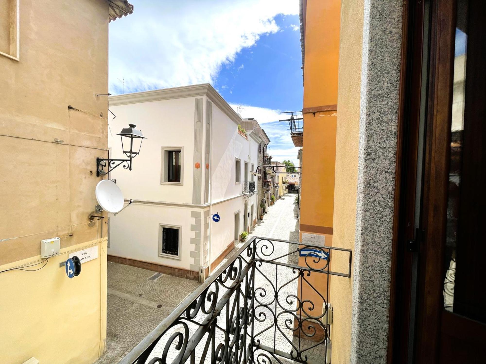 Hotel Amsicora 8 LT Olbia Exterior foto